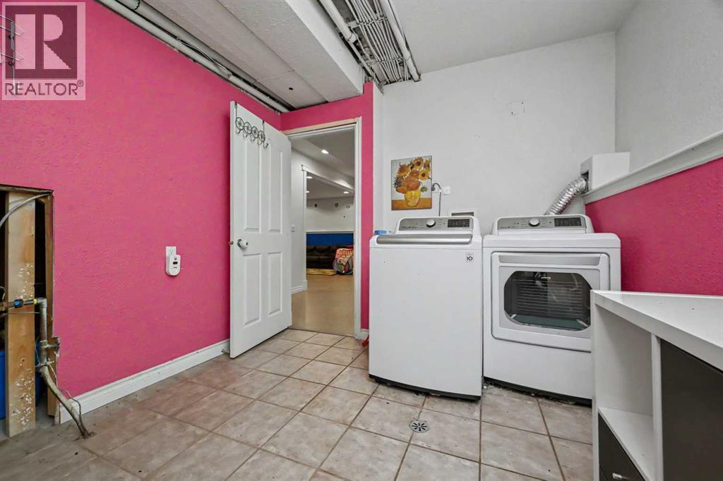 10449 122 Avenue - 24