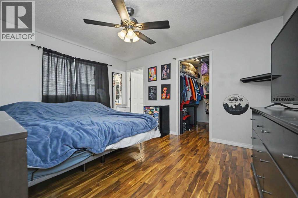 10449 122 Avenue - 12