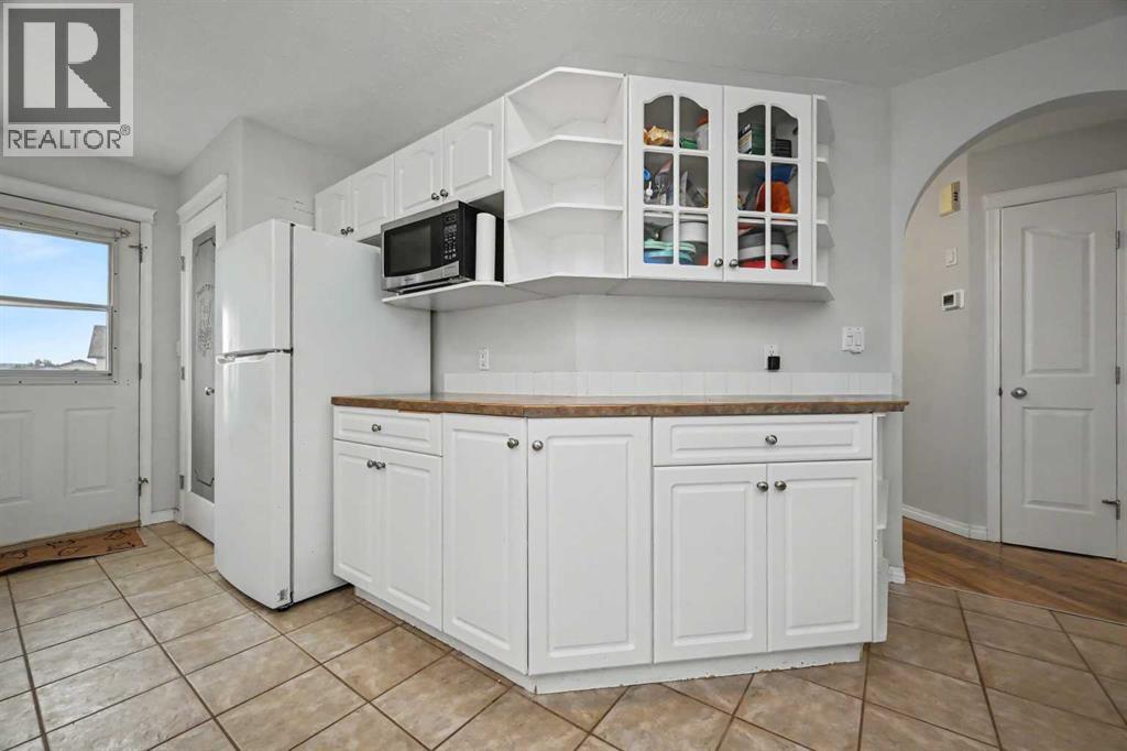 10449 122 Avenue - 10