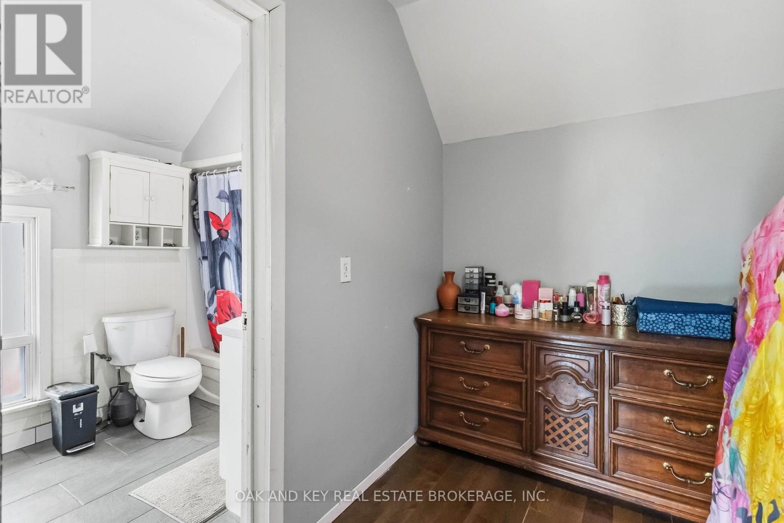 47299 JOHN STREET - 28