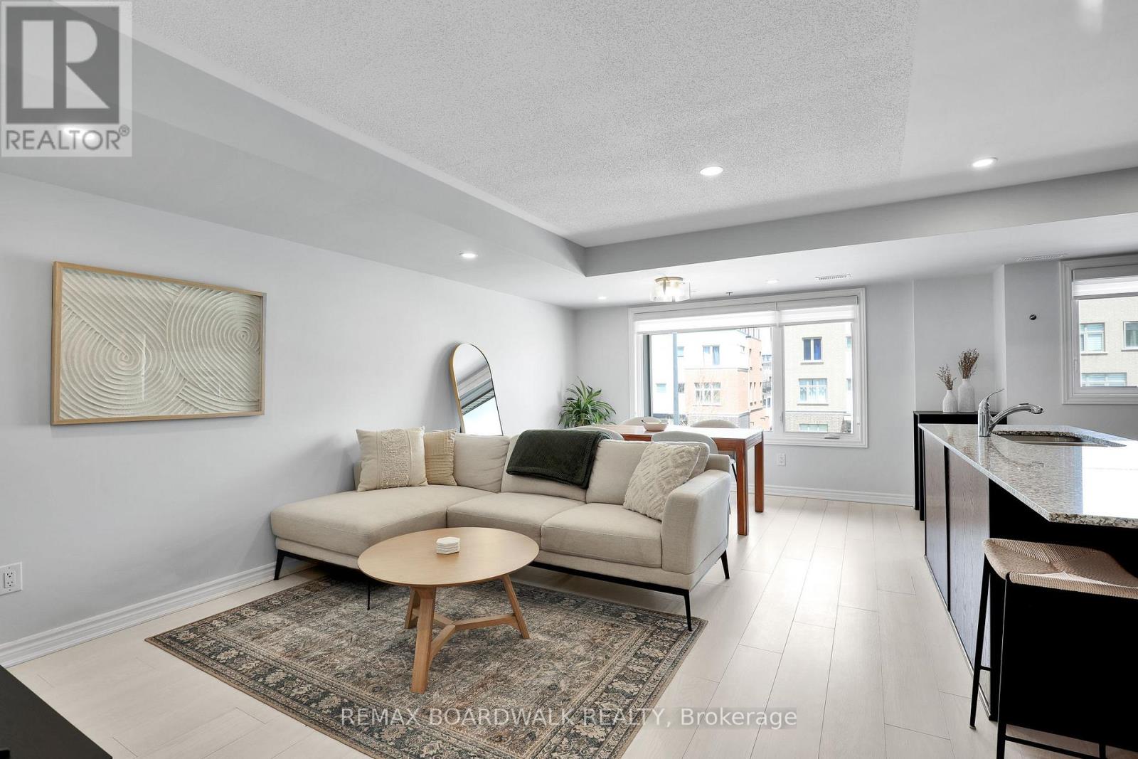 810 MIKINAK ROAD - 13