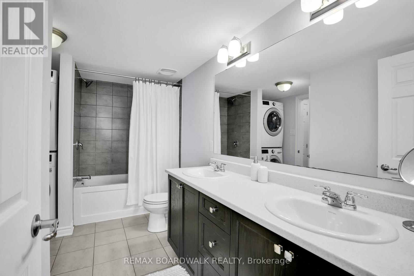 810 MIKINAK ROAD - 25