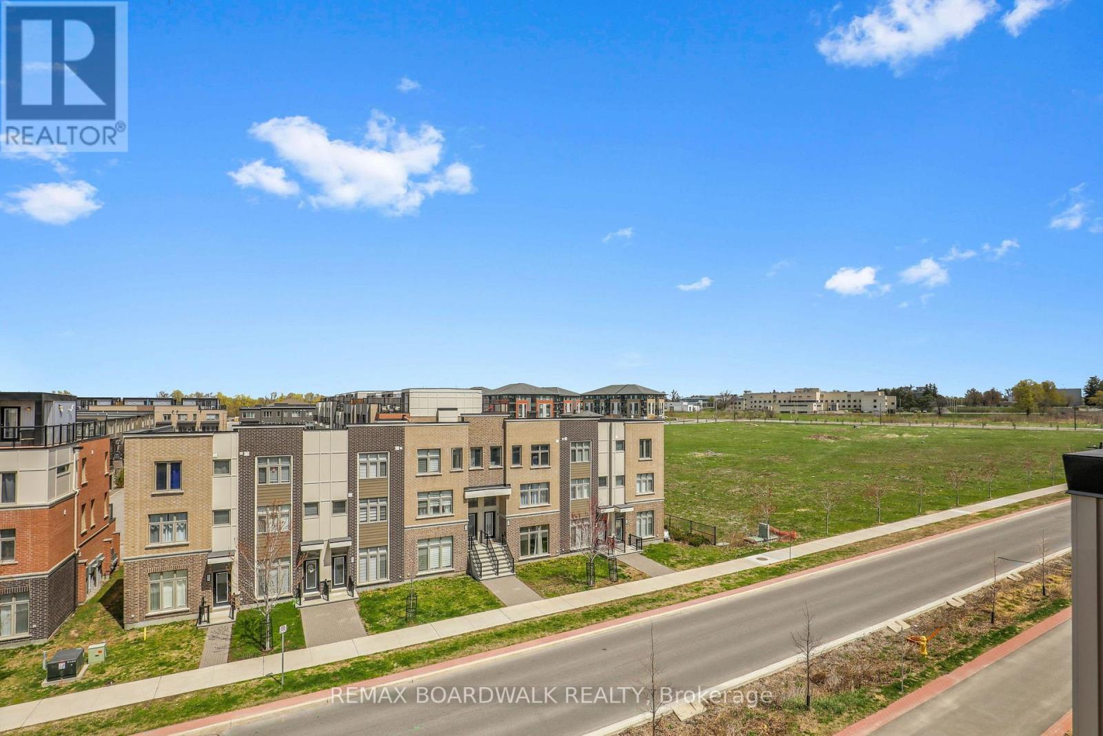 810 MIKINAK ROAD - 36