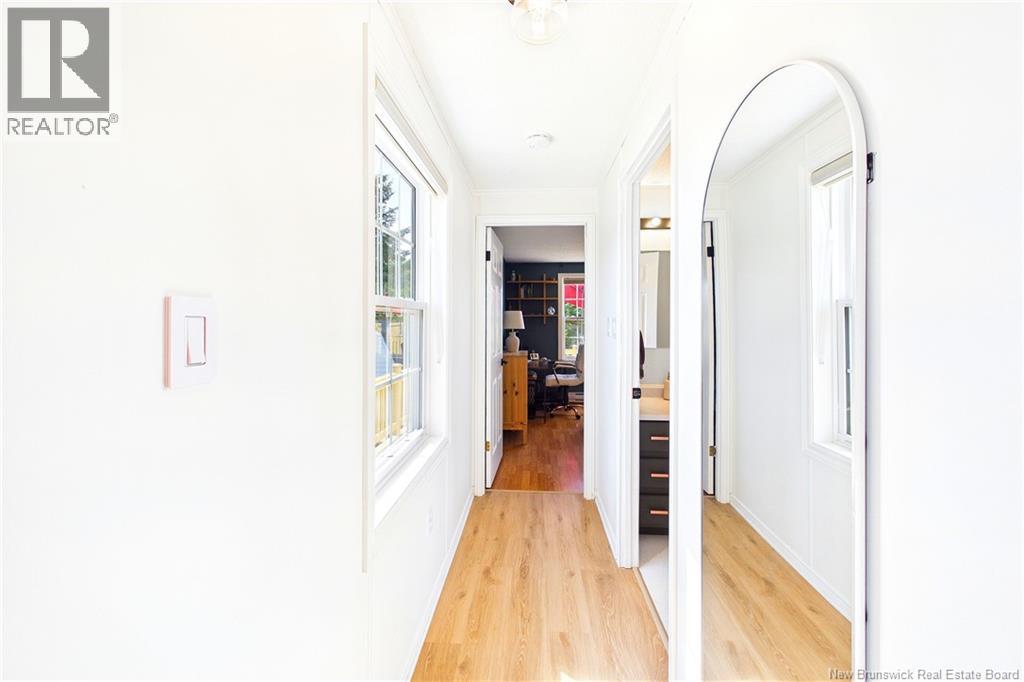 53 Andre - Image 16