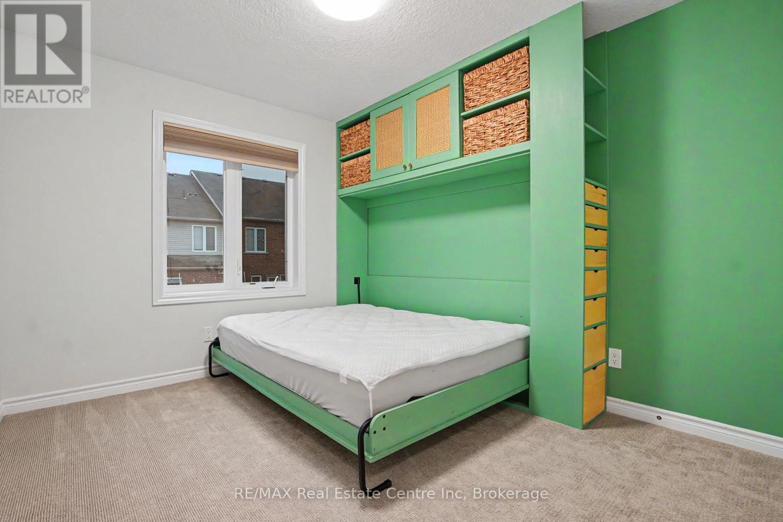 #15 167 ARKELL ROAD - 19