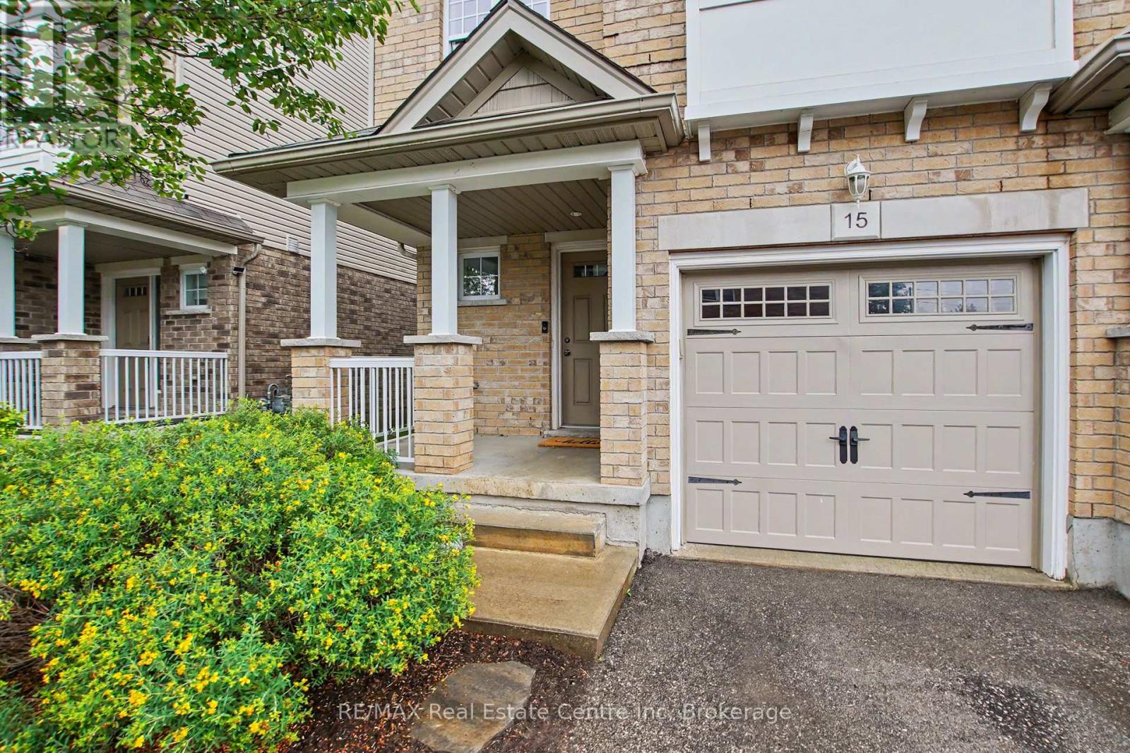 #15 167 ARKELL ROAD - 3