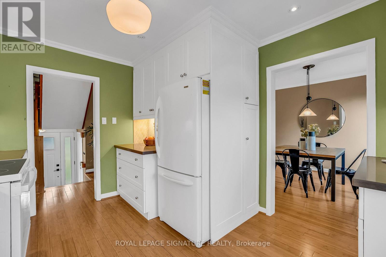 #10 119 SOUTHILL DRIVE - 13