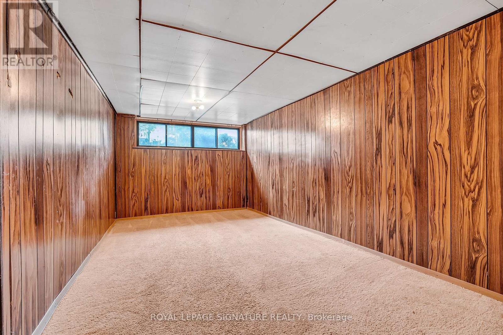 #10 119 SOUTHILL DRIVE - 22
