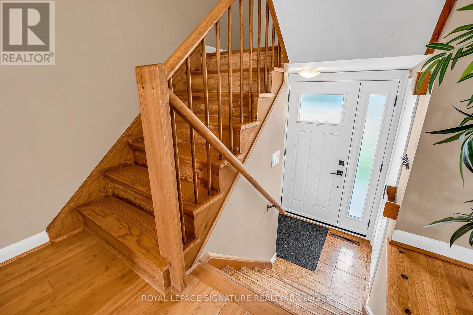 #10 119 SOUTHILL DRIVE - 4
