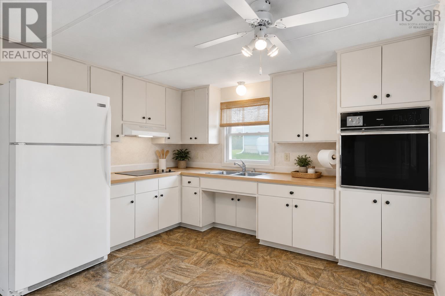 7 Hiltz Hill Road - 16