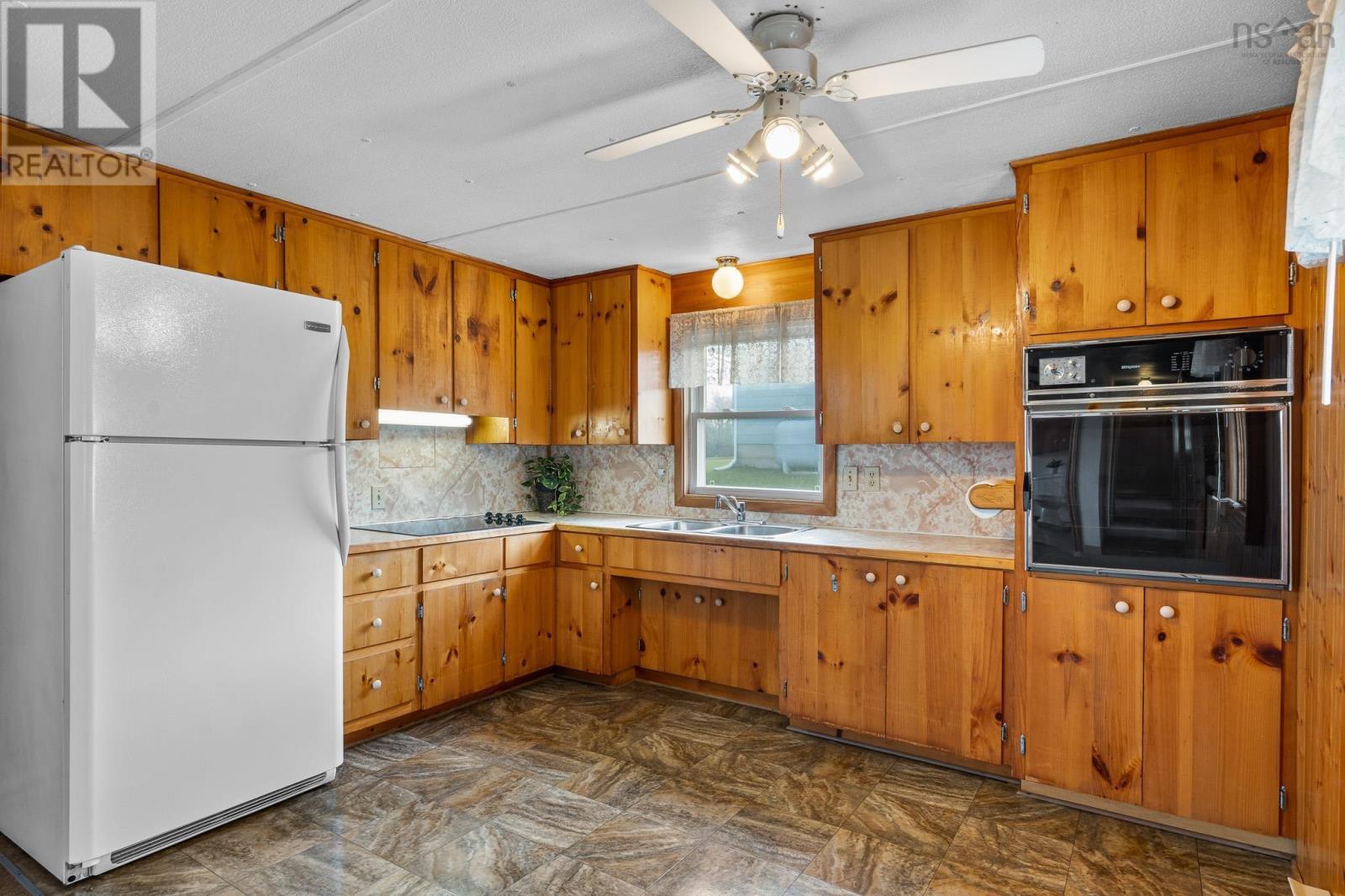 7 Hiltz Hill Road - 15