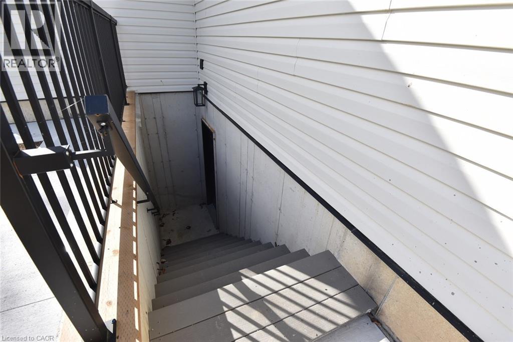 8373 SILVER Street - 44