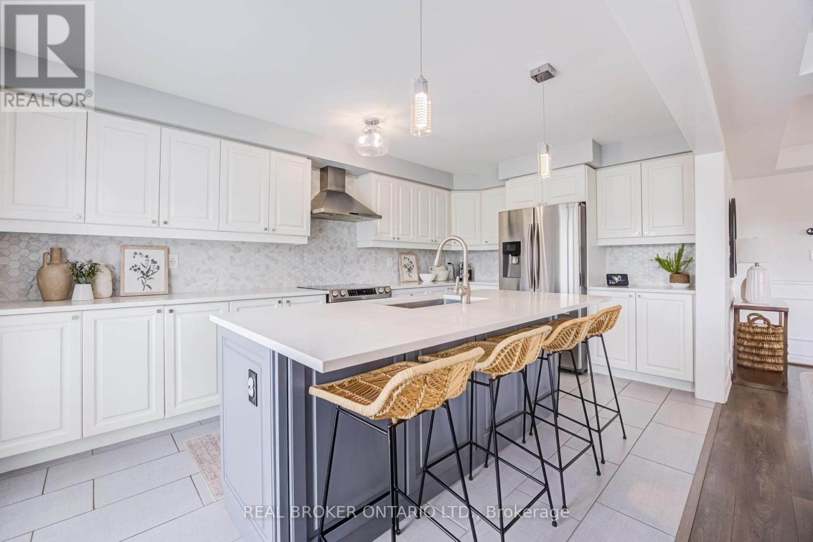 1178 DUIGNAN CRESCENT - 19
