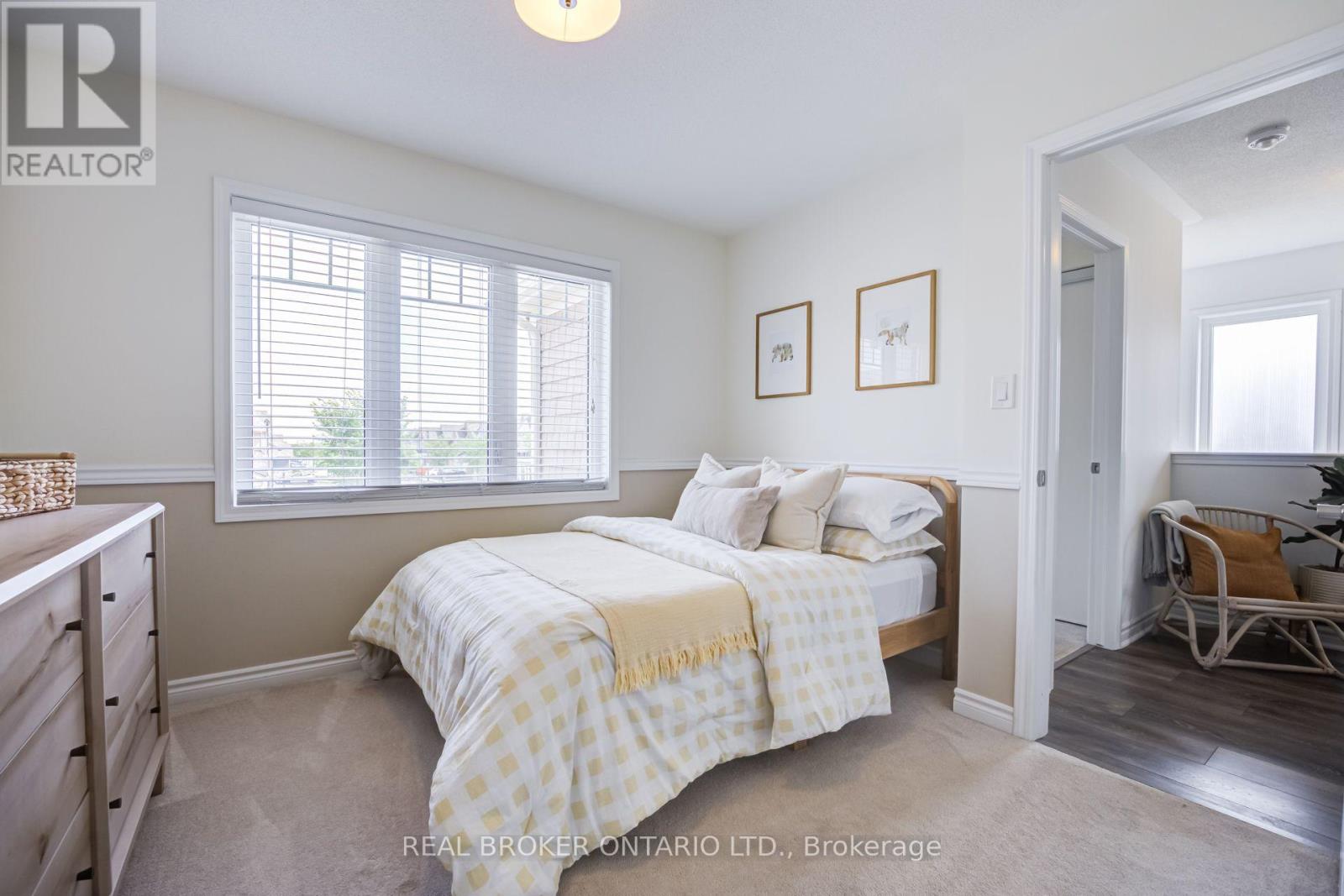 1178 DUIGNAN CRESCENT - 22