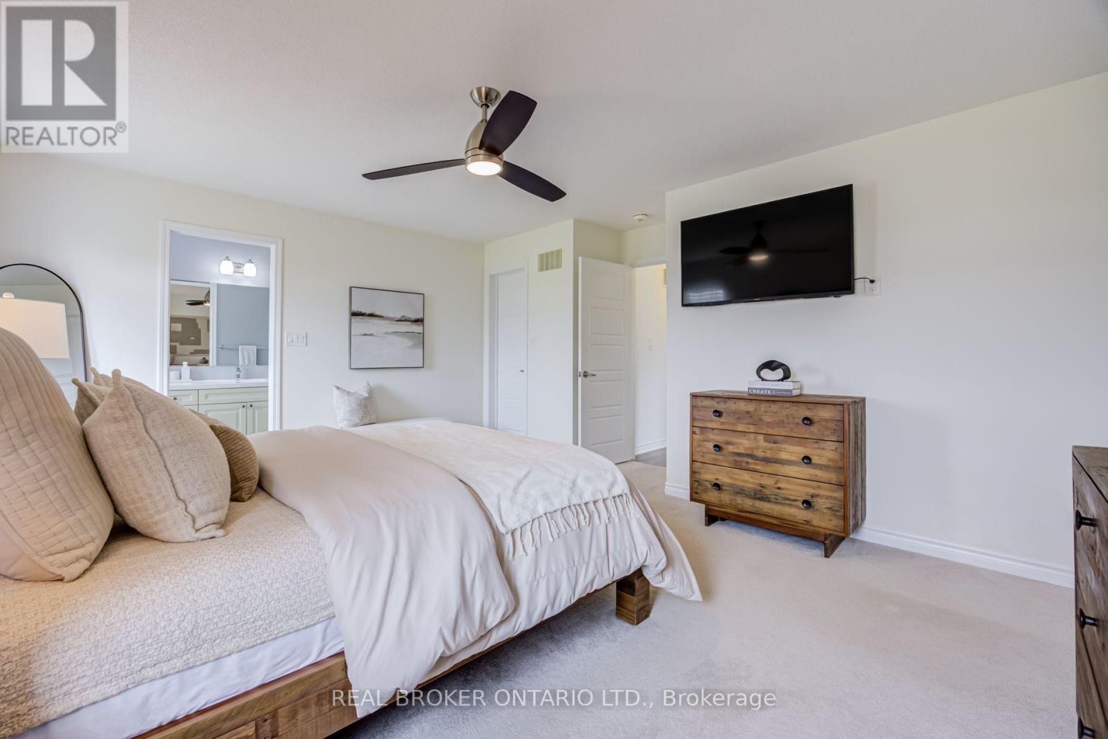 1178 DUIGNAN CRESCENT - 26