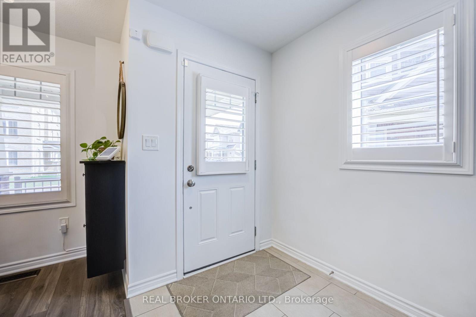 1178 DUIGNAN CRESCENT - 3