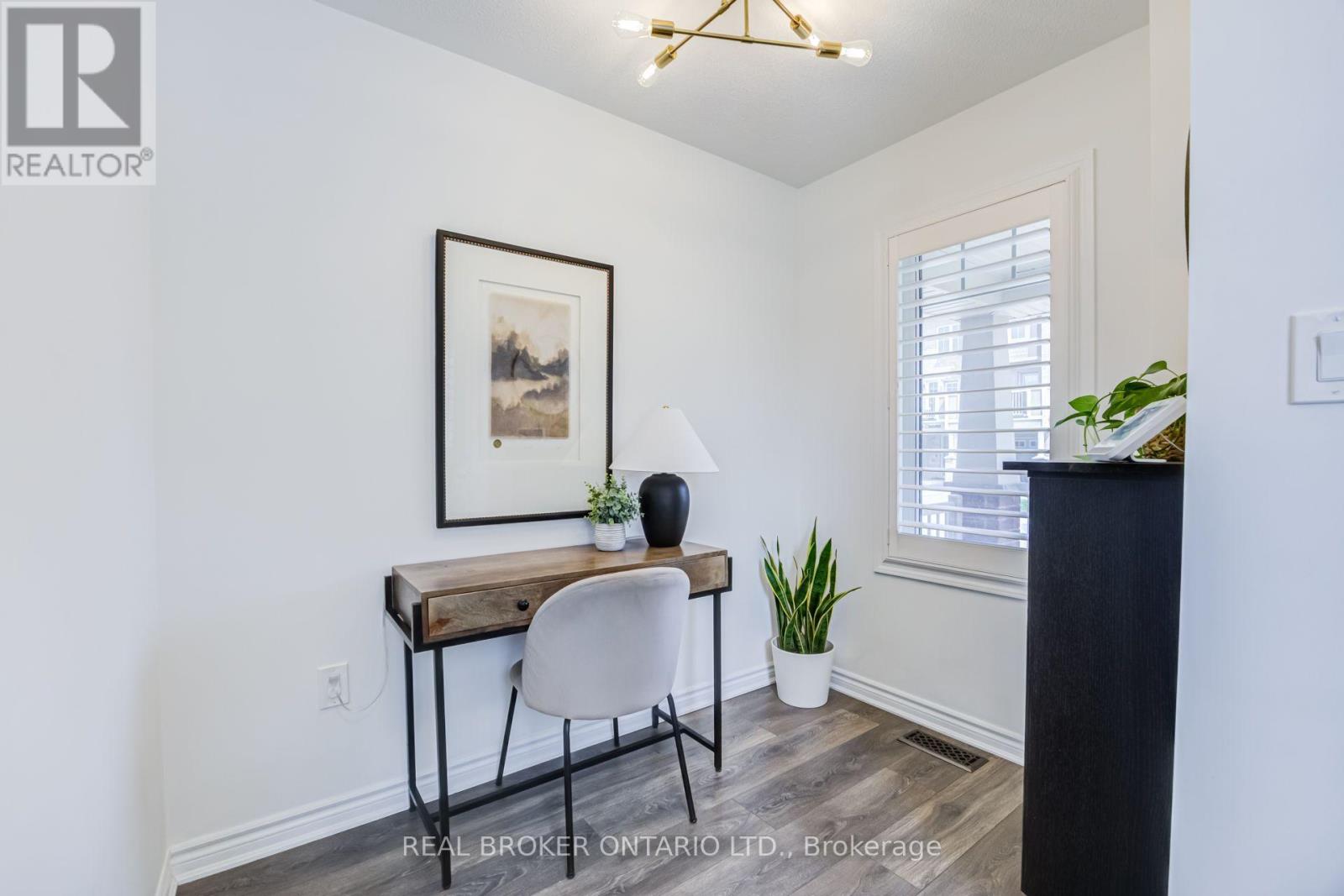 1178 DUIGNAN CRESCENT - 4