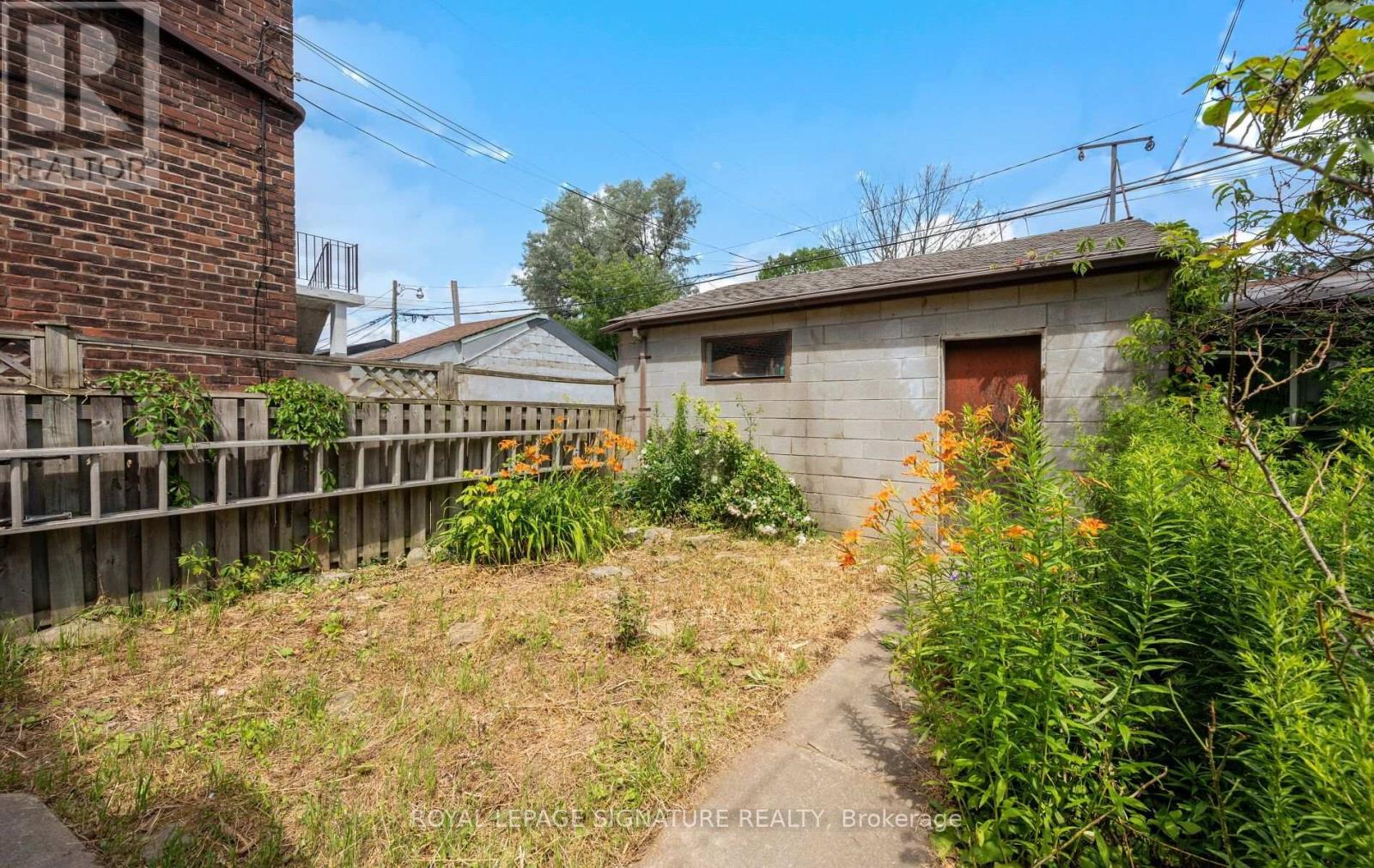 222 MELITA AVENUE - Image 38