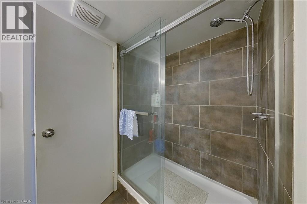 #301 65 N SILVERCREEK Parkway N - 18
