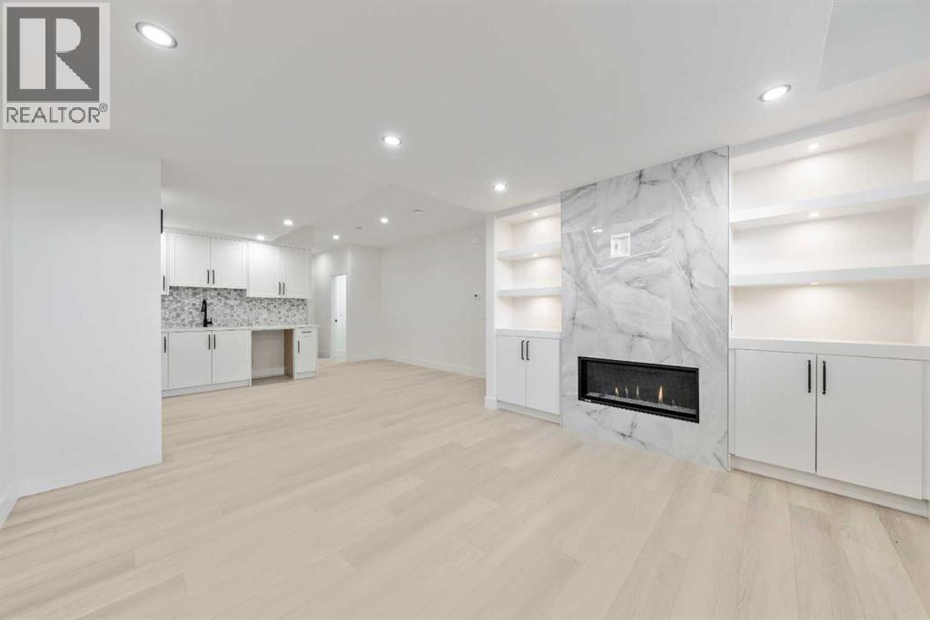 2433 23 Street NW - 31