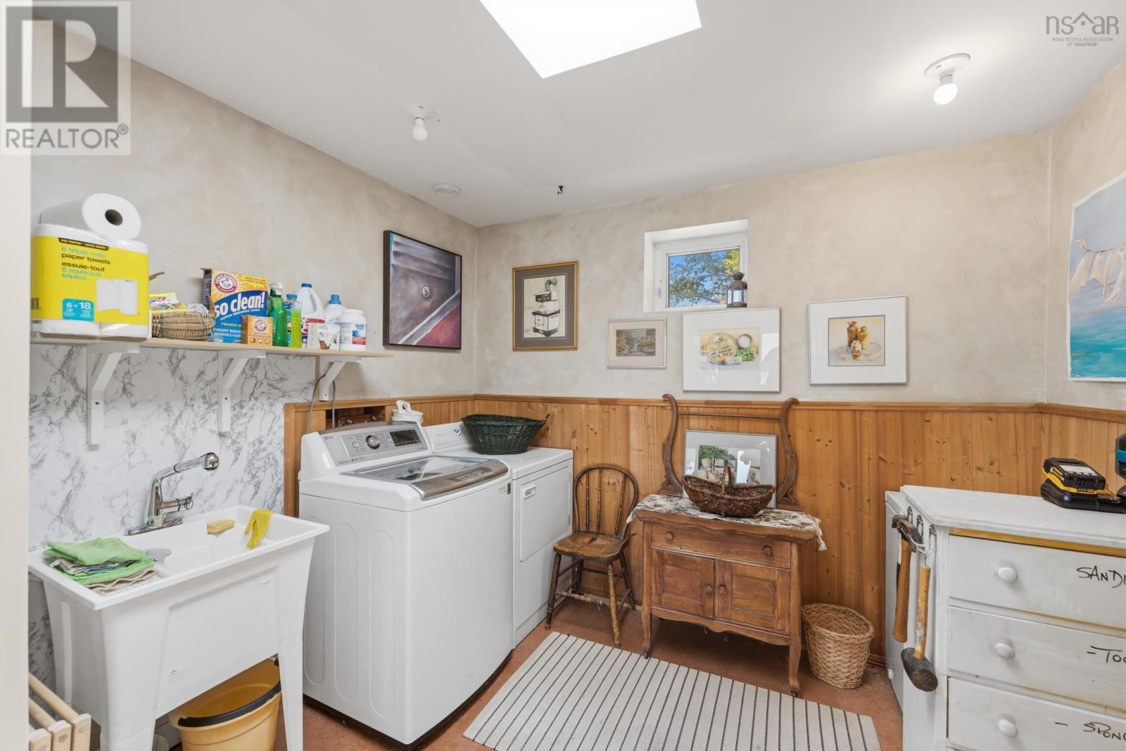 541 Riverview Road - 44