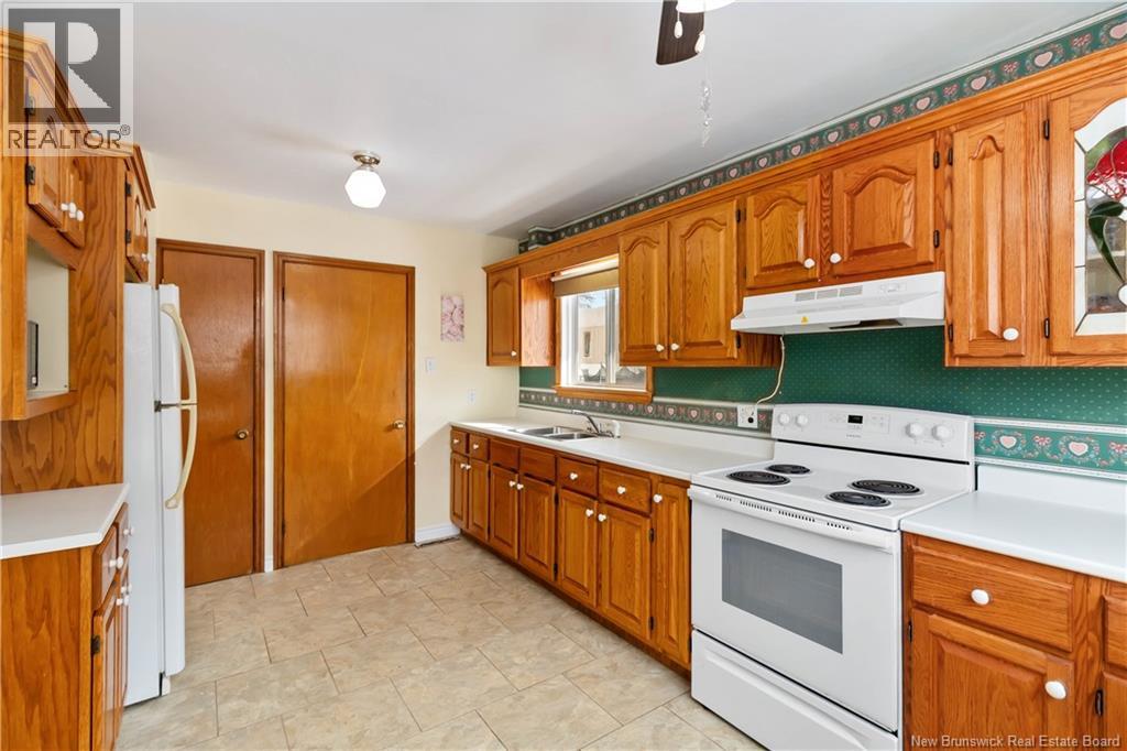 14 Wilmot Avenue - 15