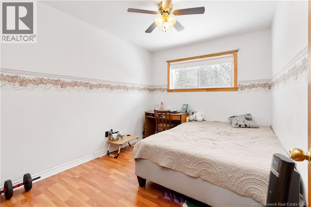 14 Wilmot Avenue - 16