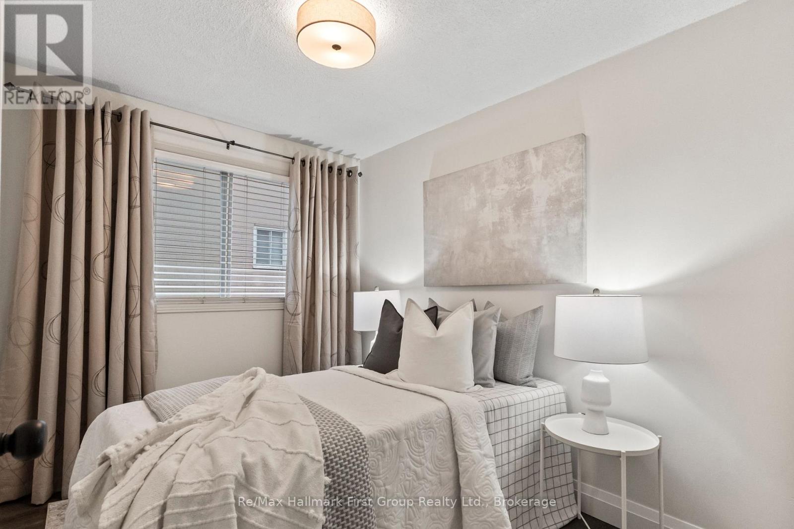100 RICE DRIVE - Image 30