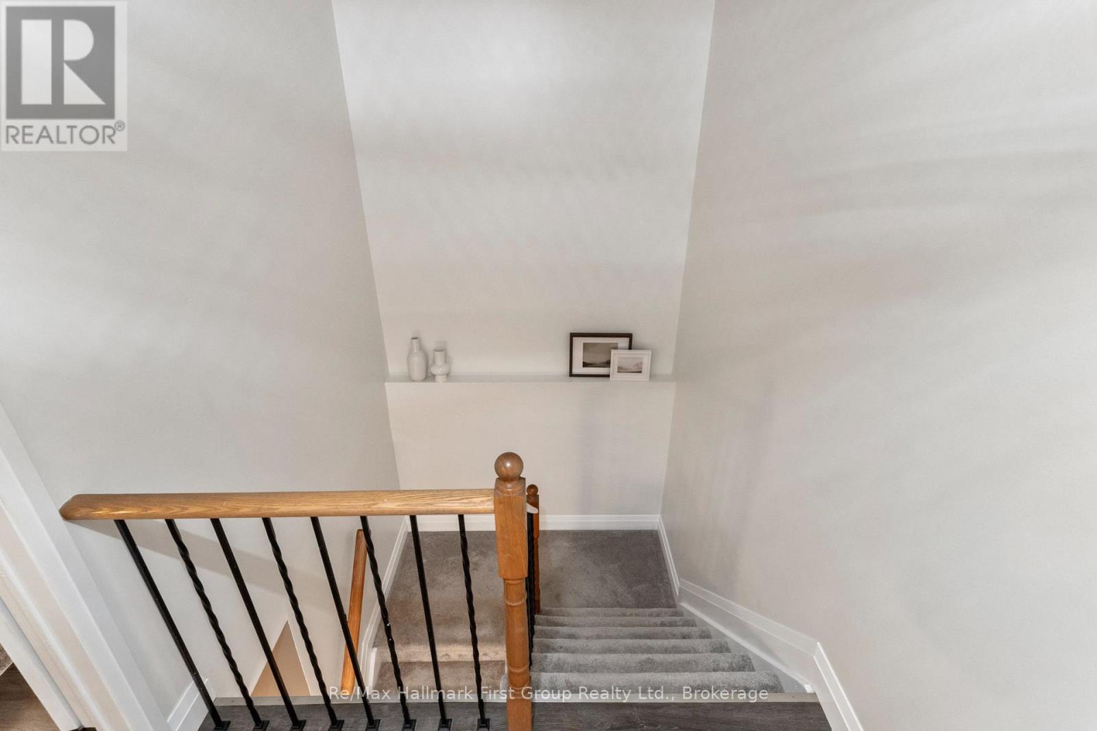 100 RICE DRIVE - Image 32