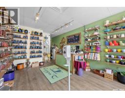 2730 13th Avenue, Regina, SK S4T1N3 Photo 10