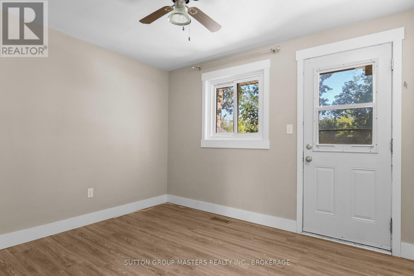 46 MORDEN CRESCENT - 14