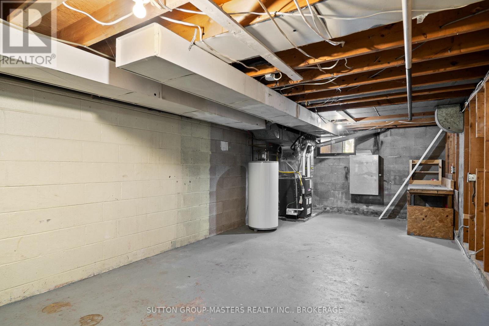 46 MORDEN CRESCENT - 23