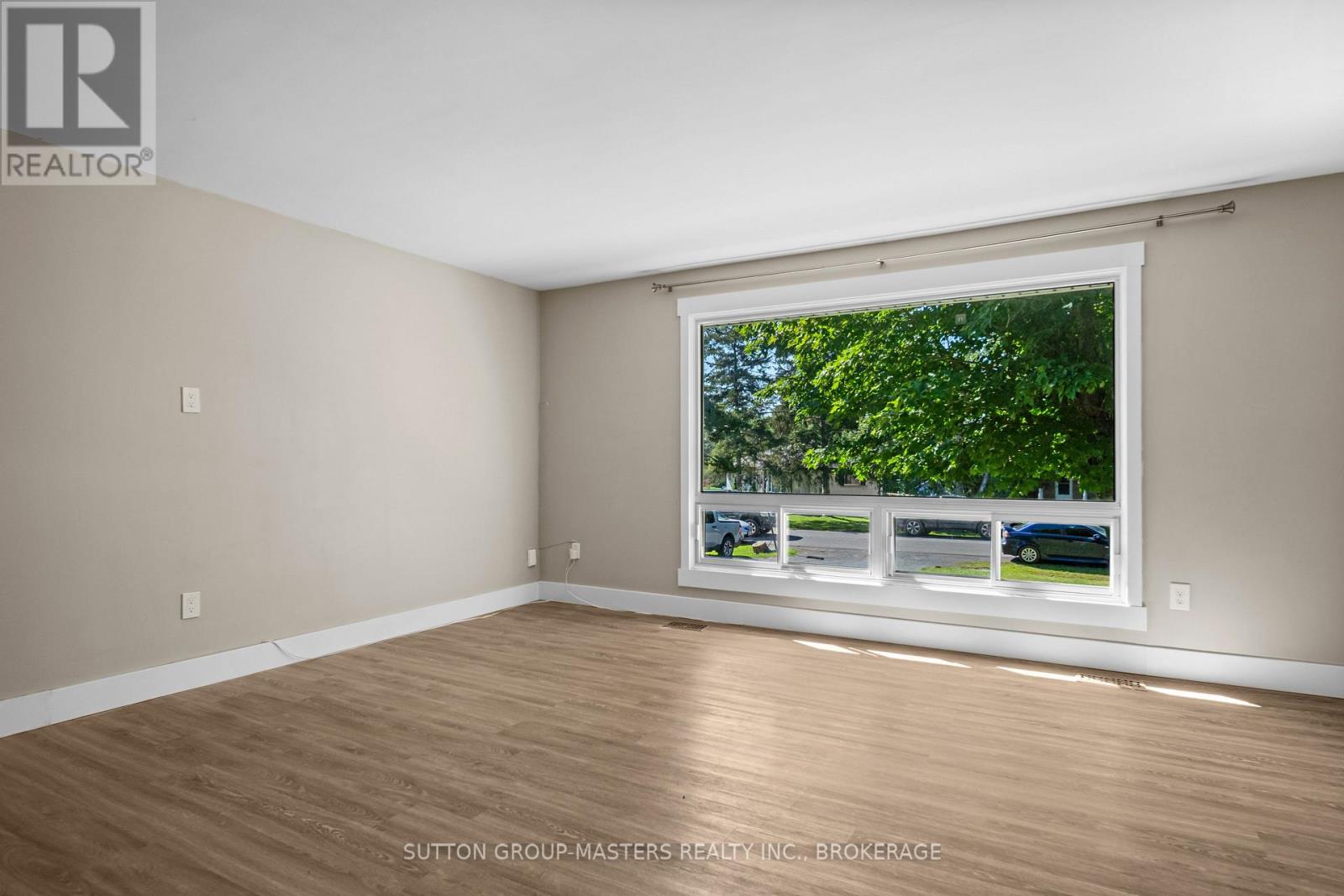 46 MORDEN CRESCENT - 6
