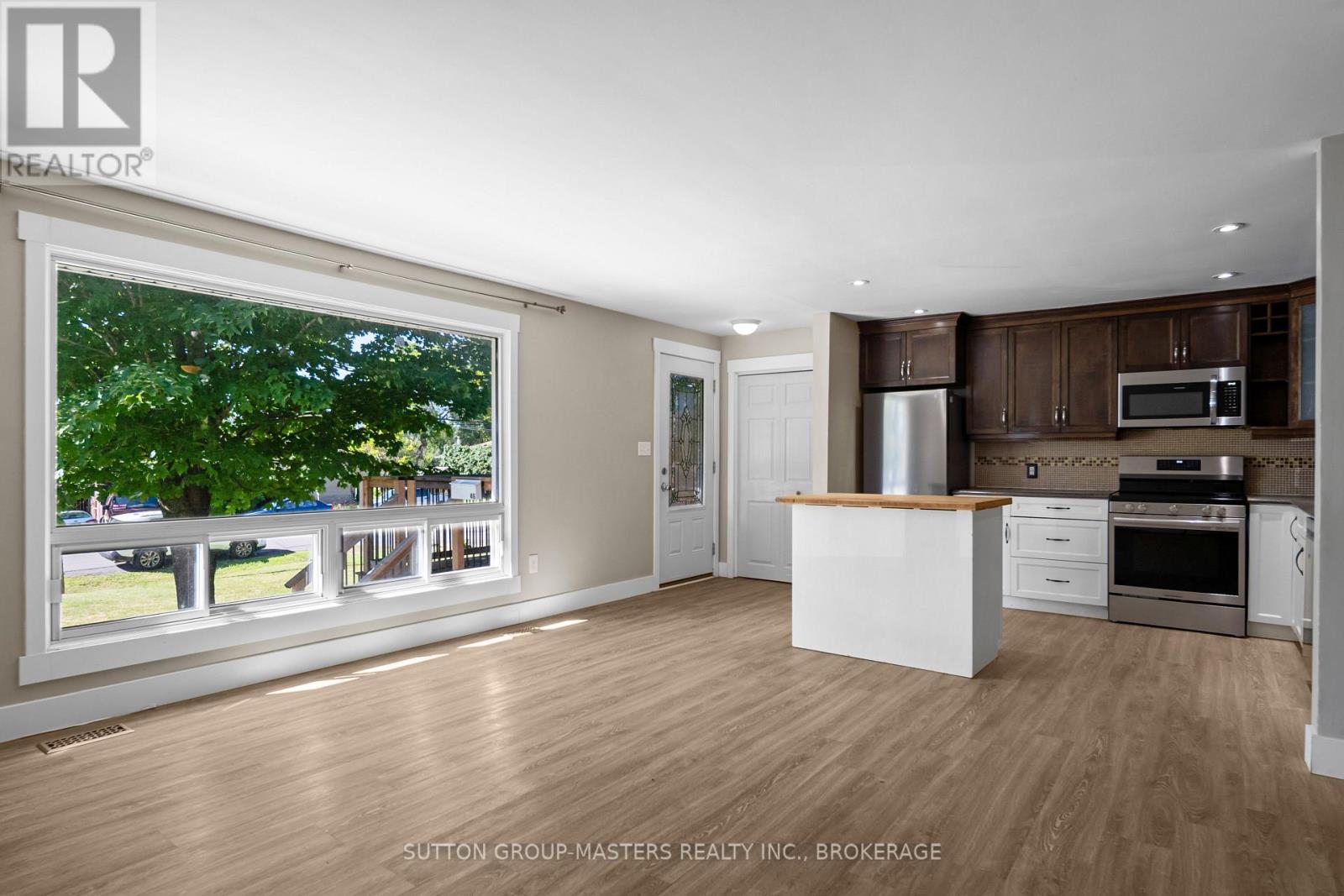 46 MORDEN CRESCENT - 7