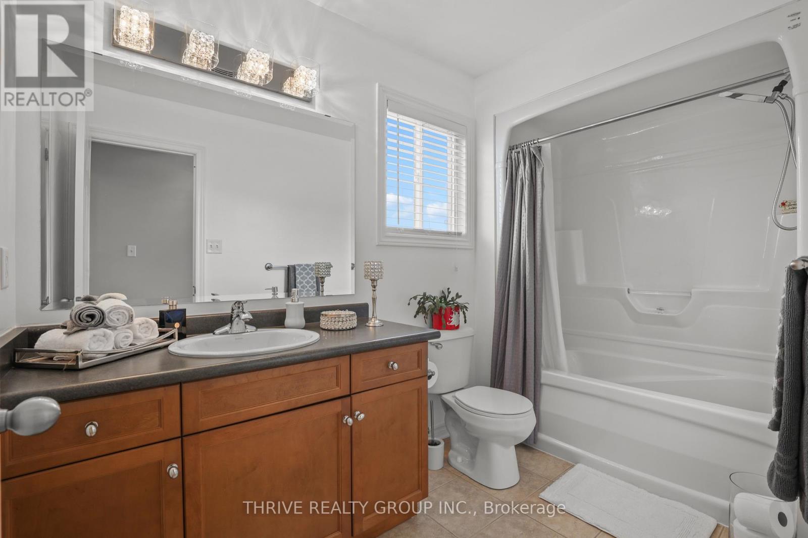 1351 PLEASANTVIEW DRIVE - 33