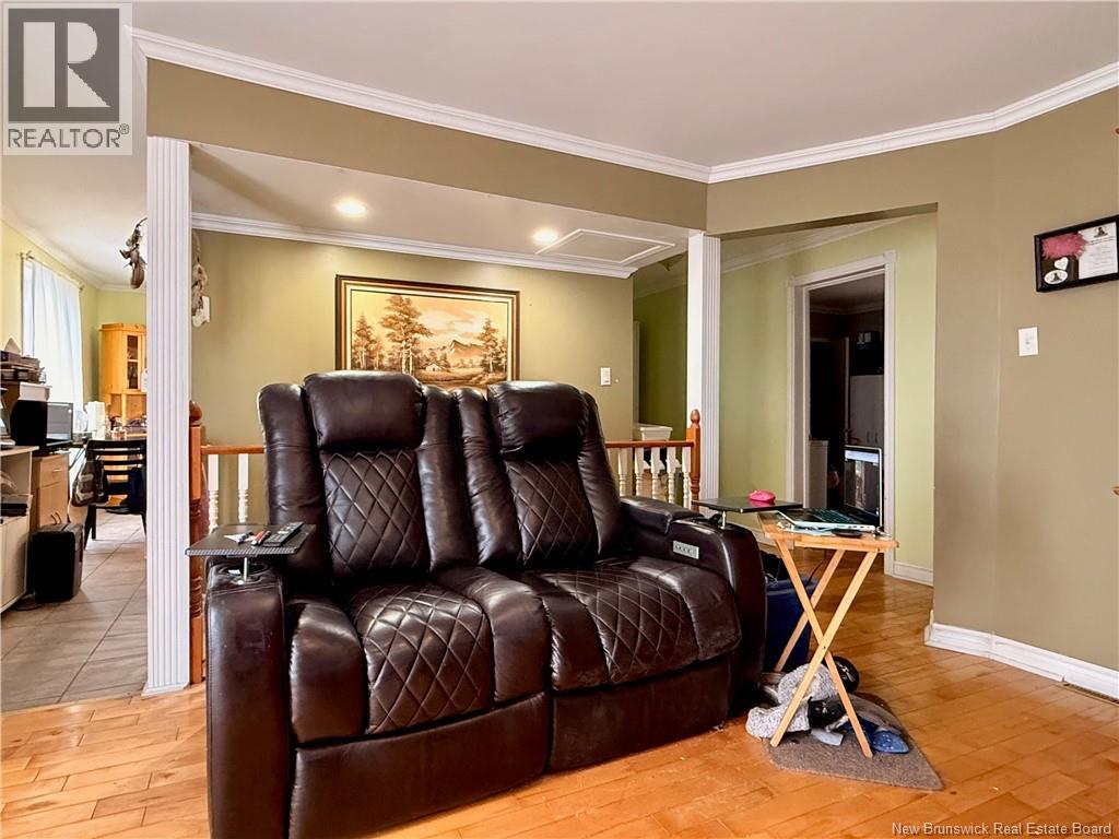 48 Fairview Street - Image 4