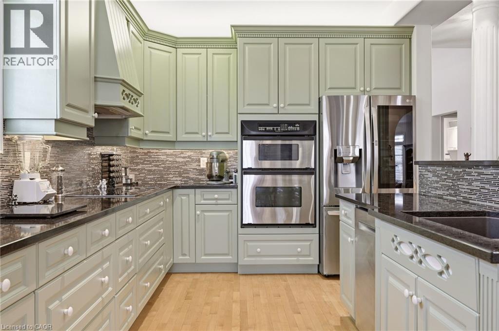 4172 STONEBRIDGE Crescent - 10