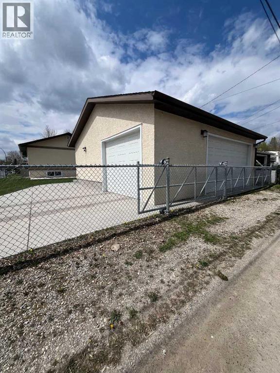 7224 21 Street SE - 4