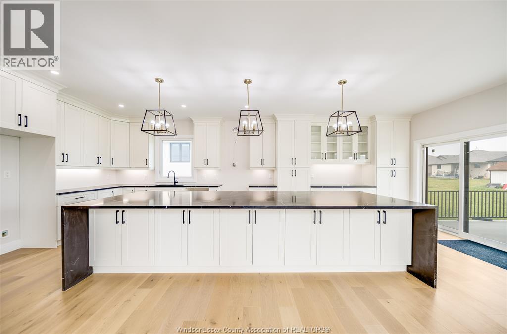 116 KINGSBRIDGE DRIVE - 15