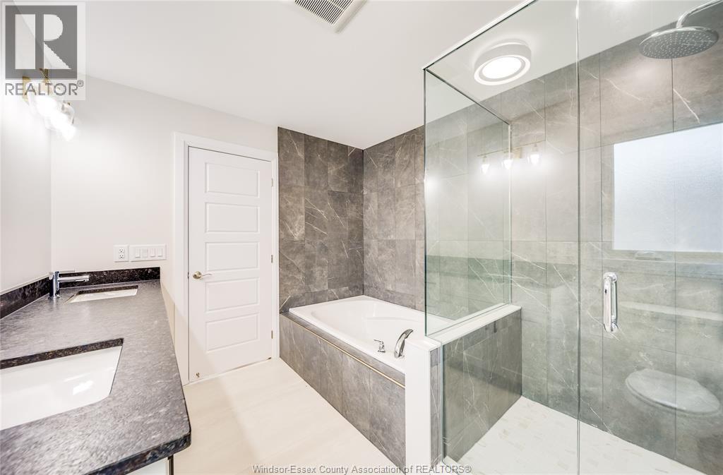 116 KINGSBRIDGE DRIVE - 42