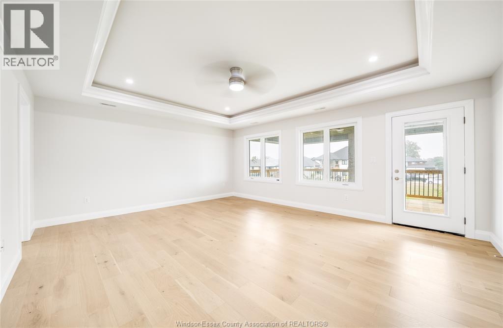 116 KINGSBRIDGE DRIVE - 36