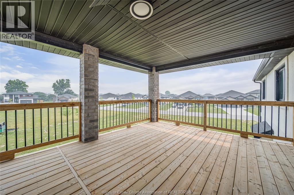 116 KINGSBRIDGE DRIVE - 44