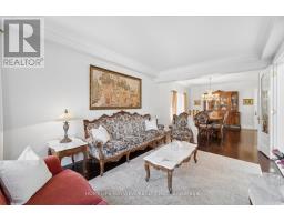 11 Sorrento Drive, Richmond Hill, ON L4C0J8 Photo 11
