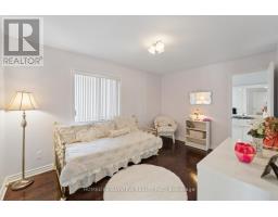 11 Sorrento Drive, Richmond Hill, ON L4C0J8 Photo 34