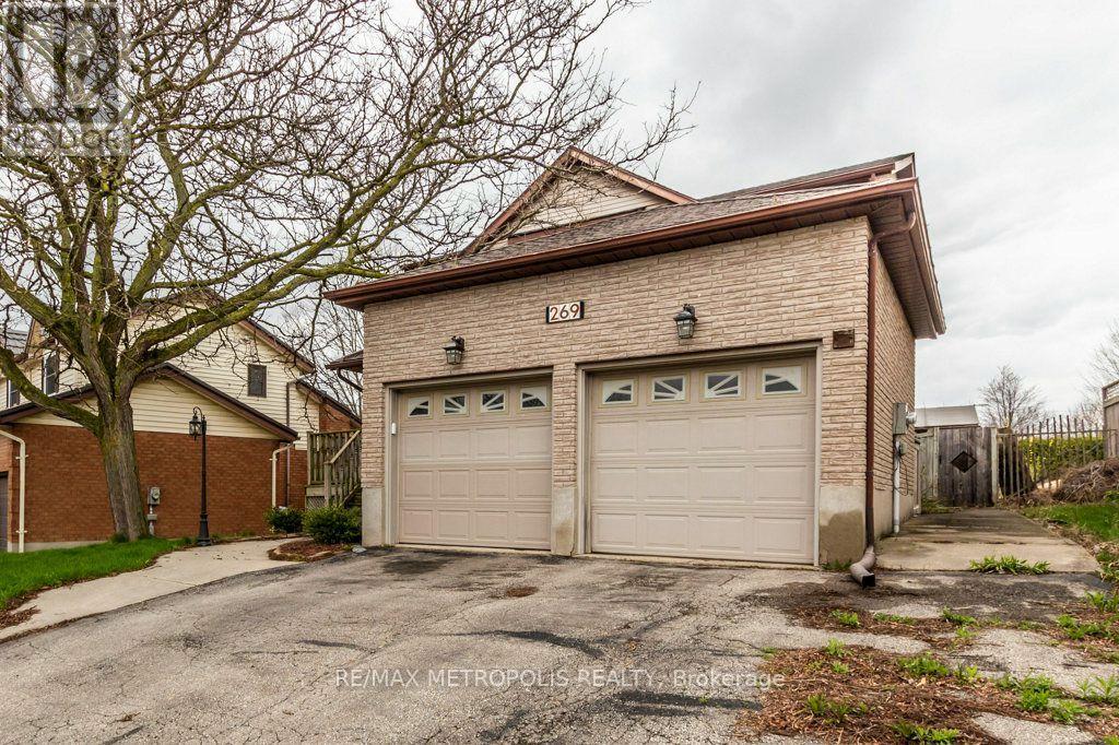 269 BURNETT AVENUE - 2