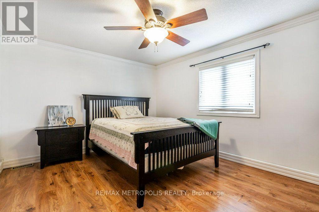269 BURNETT AVENUE - 21