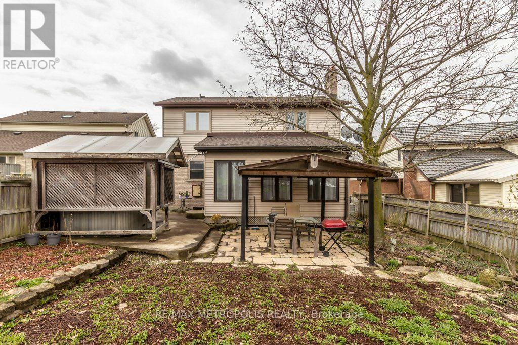 269 BURNETT AVENUE - 35
