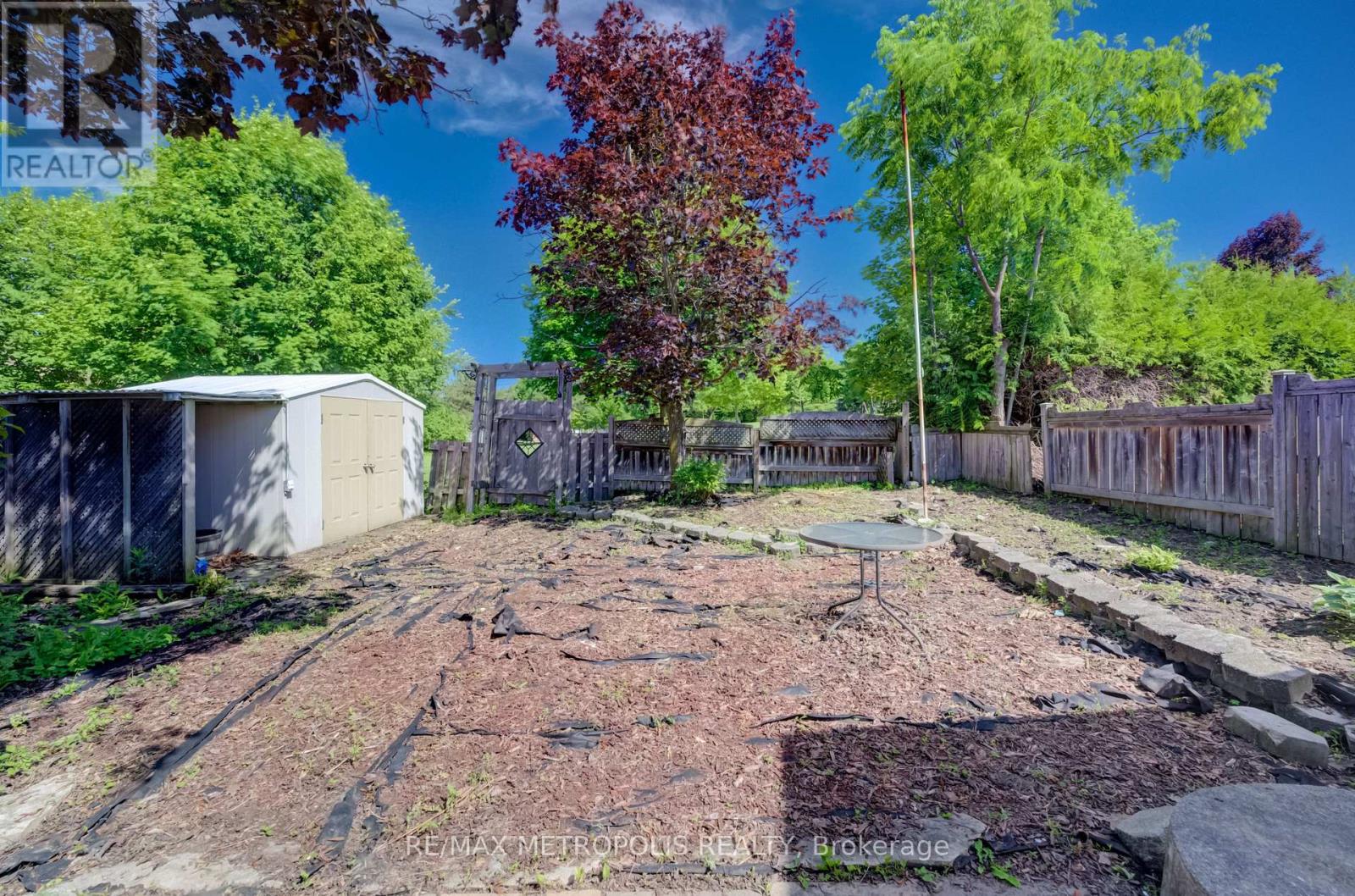 269 BURNETT AVENUE - 39