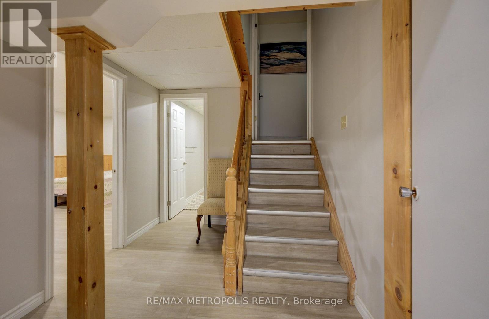 269 BURNETT AVENUE - 4