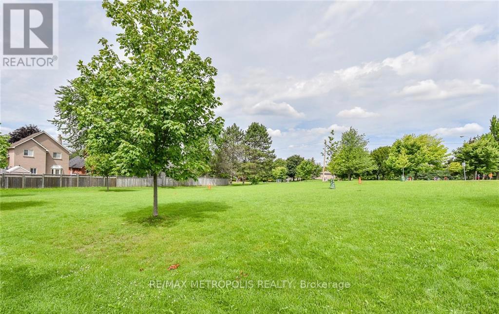 269 BURNETT AVENUE - 41